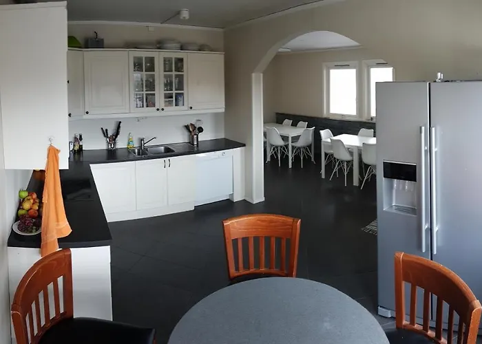 招待所 Eide Gjestehus 3*